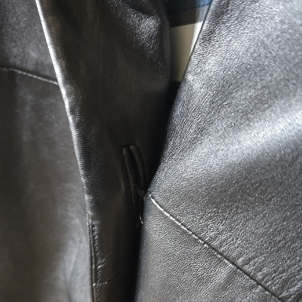 Kenneth Cole Black Trench Coat Timeless Elegance - Picture 5 of 16